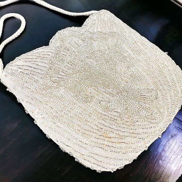 Vintage La Regale Womens Floral Beaded Crossbody Clutch Purse Bag White Cocktail - Picture 1 of 13